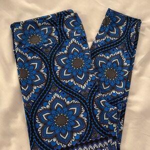 LuLaRoe Blue & Black Floral Medallion Leggings